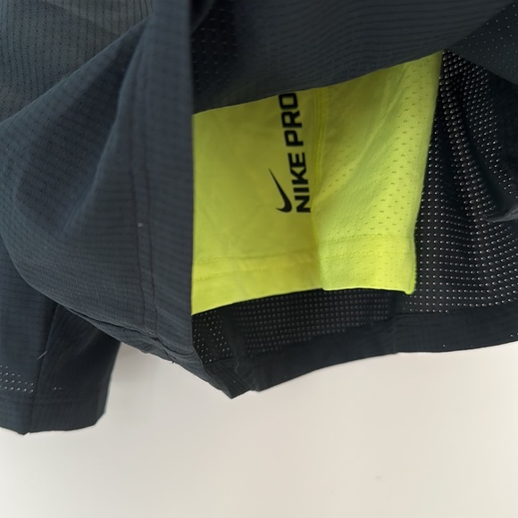 Men’s Nike running shorts - Picture 4 of 4